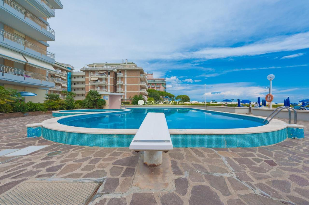 Solmare Villa Lido di Jesolo Exteriör bild