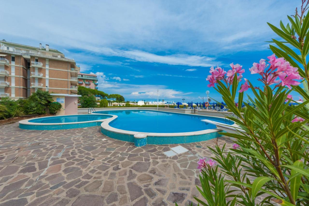 Solmare Villa Lido di Jesolo Exteriör bild
